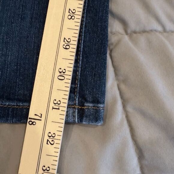 Joe's Jeans "The Skinny Fit" The Icon Dark Medium Whisker Washed Size 26 - Picture 12 of 14